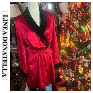 Red Satiny Robe w Black Velvet Collar & Cuffs